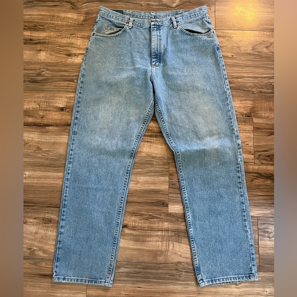 Wrangler Jeans - 38x32 - Relaxed Fit